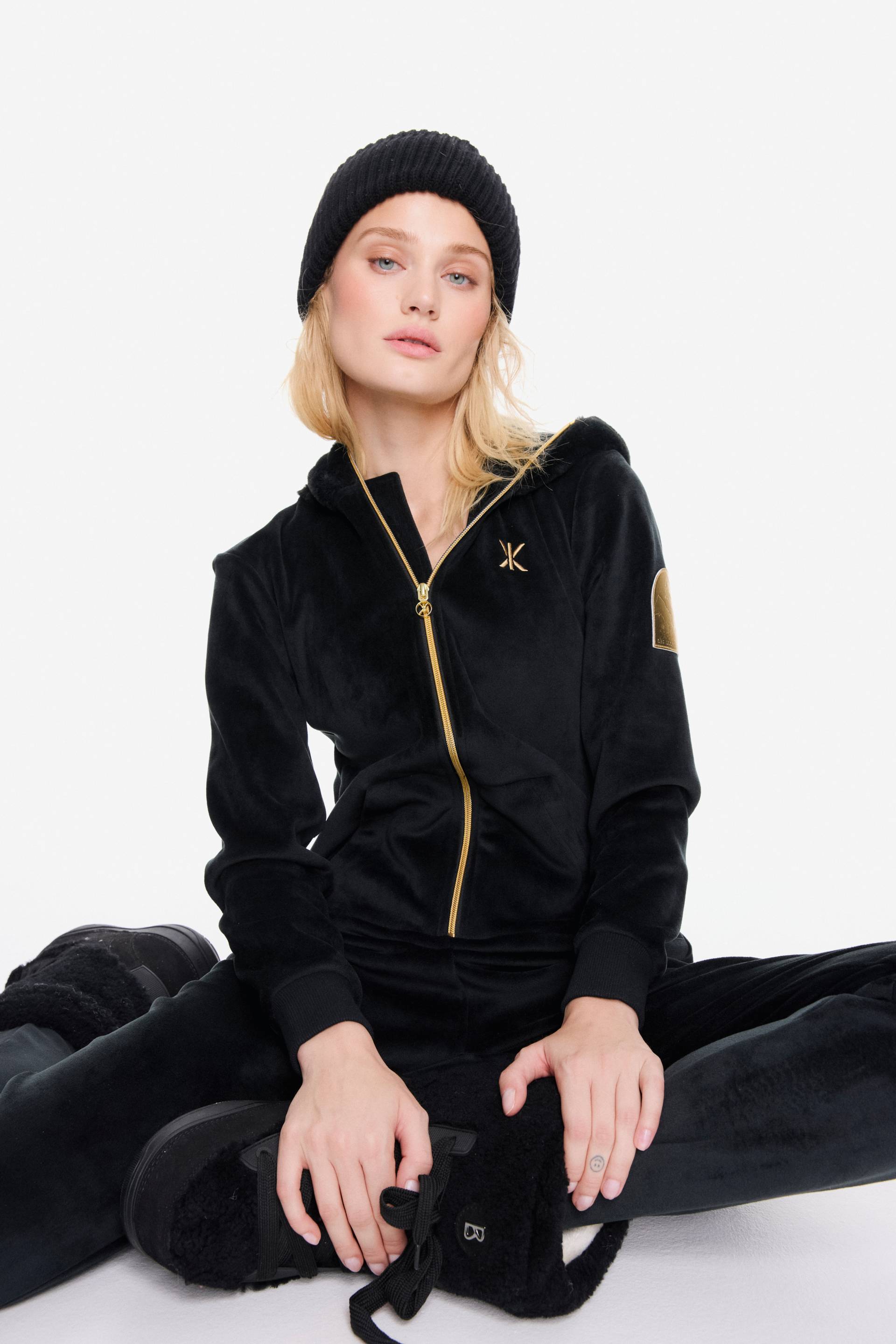 Onepiece Alps Soft Velvet Fitted Jumpsuit Black - 17