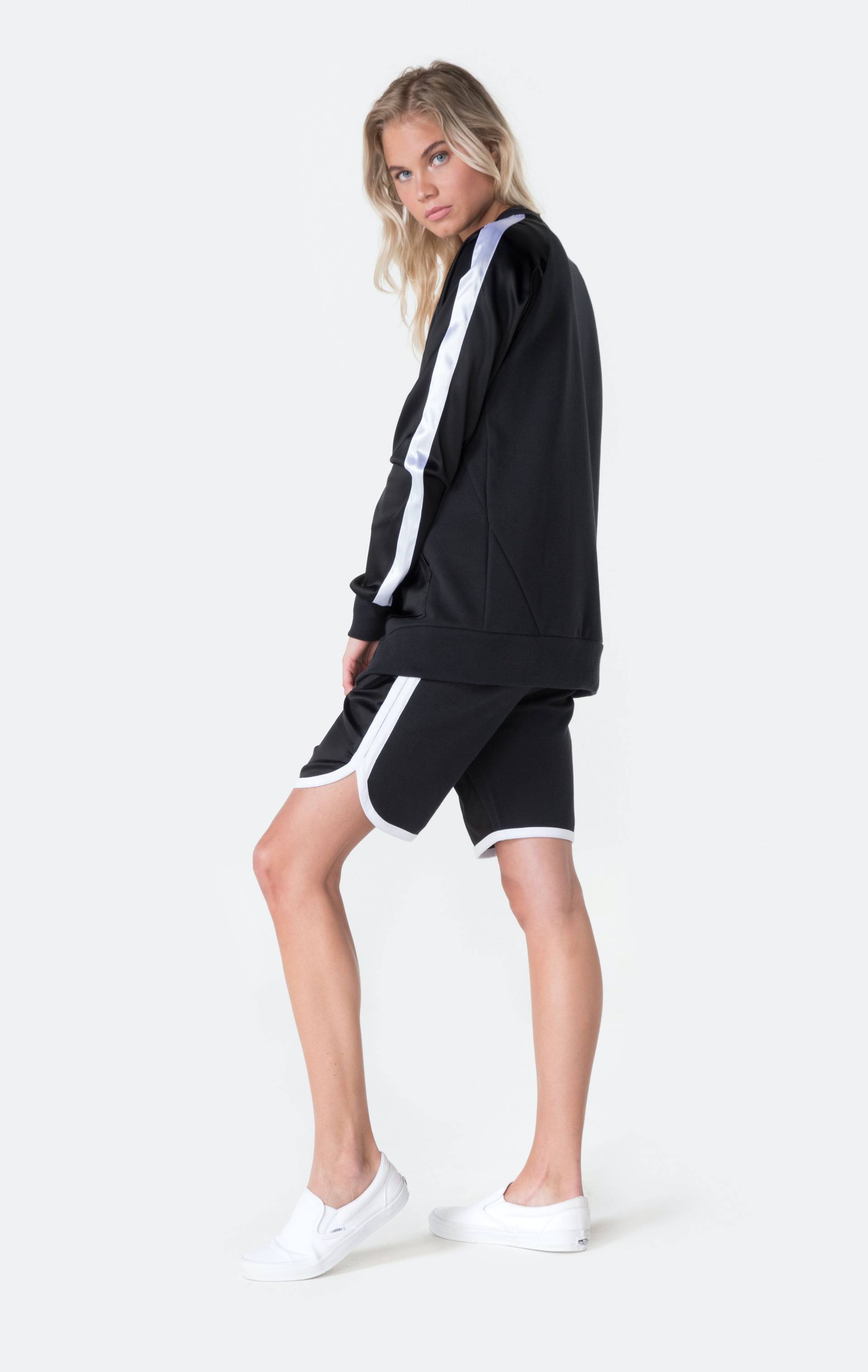 Onepiece Chill Shorts Black - 5
