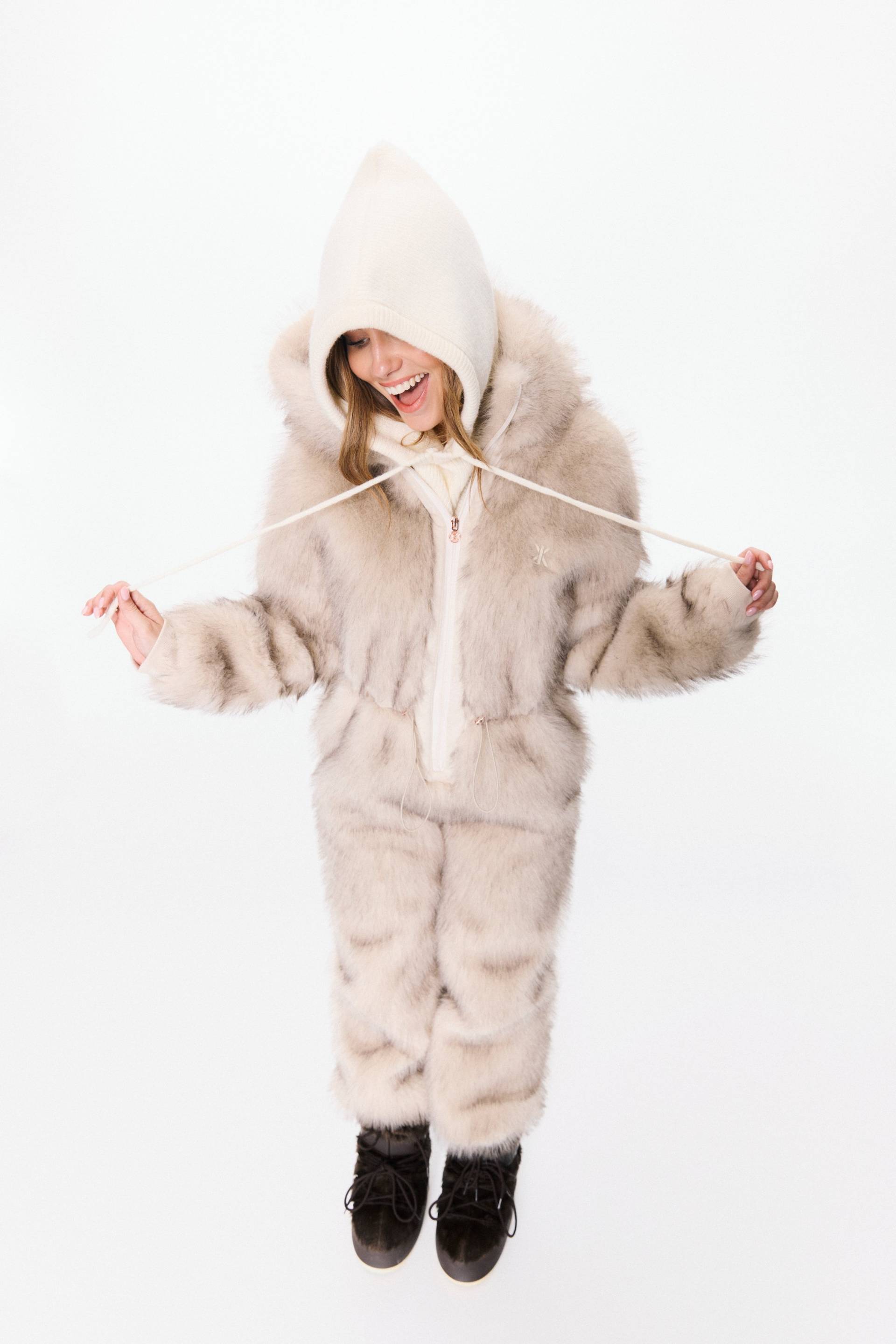 Onepiece The Housewife Jumpsuit Beige - 12