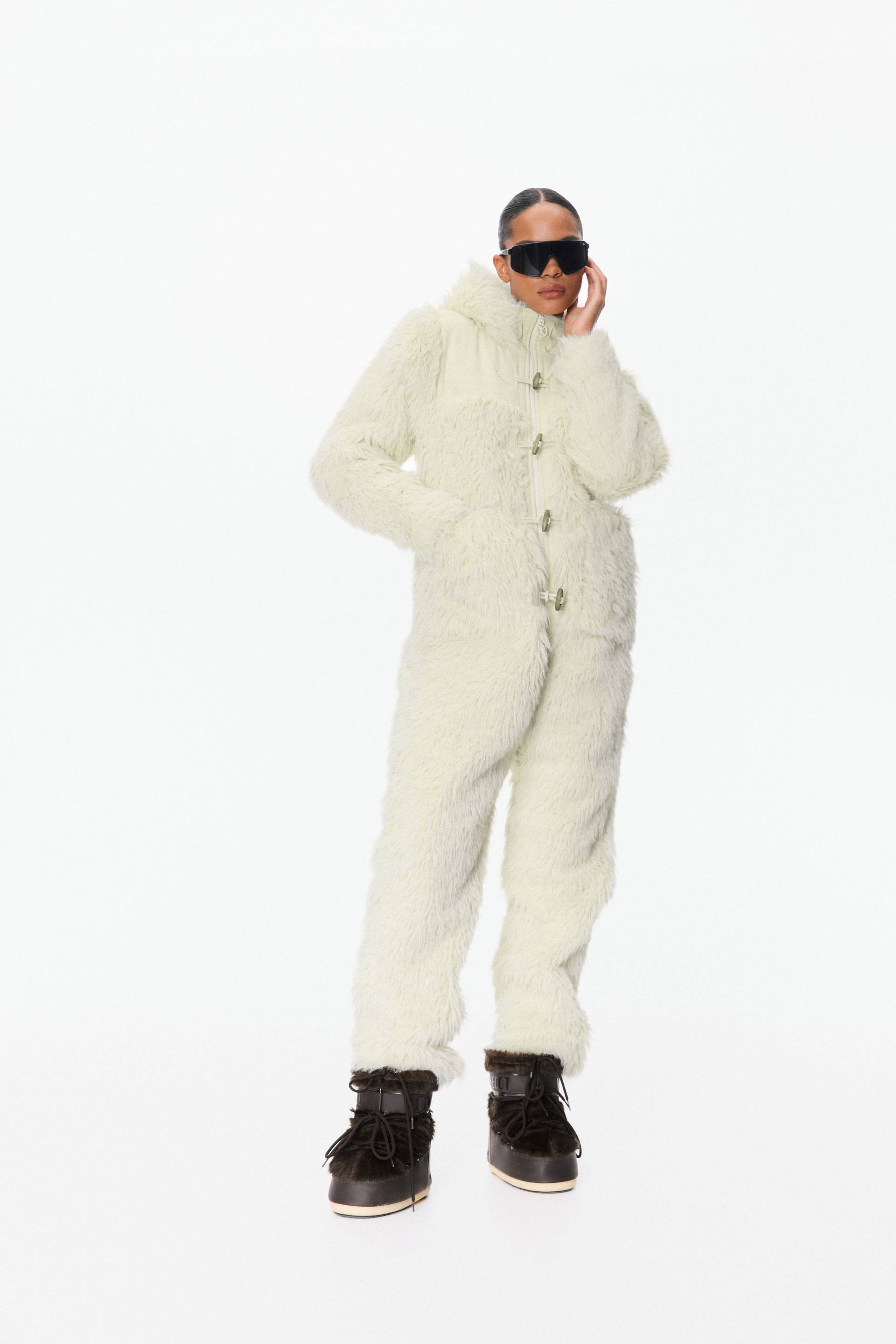 Onepiece Vanilla Fur Jumpsuit Off White - 11