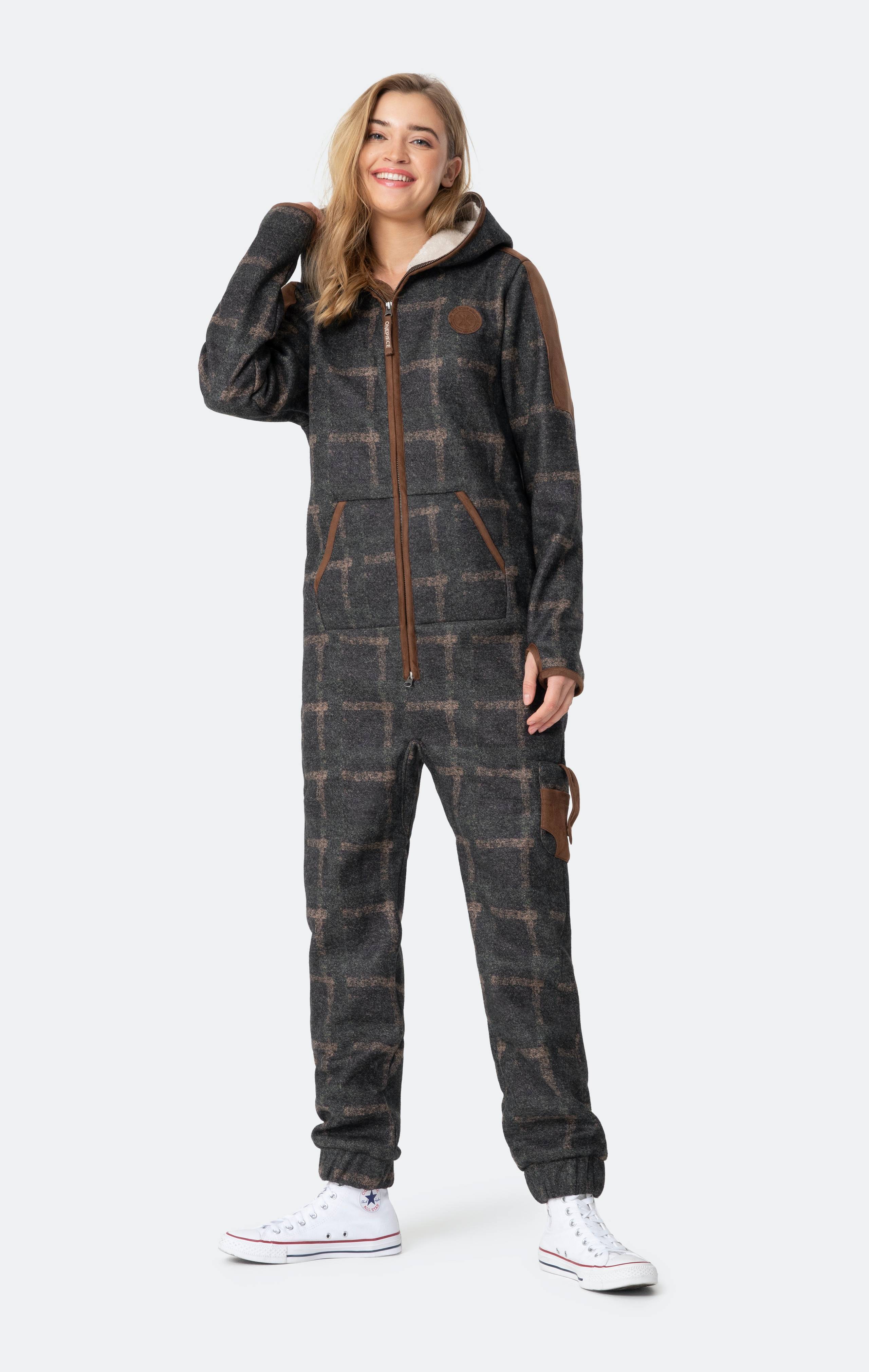 Onepiece Good Chill Hunting Jumpsuit Green - 5