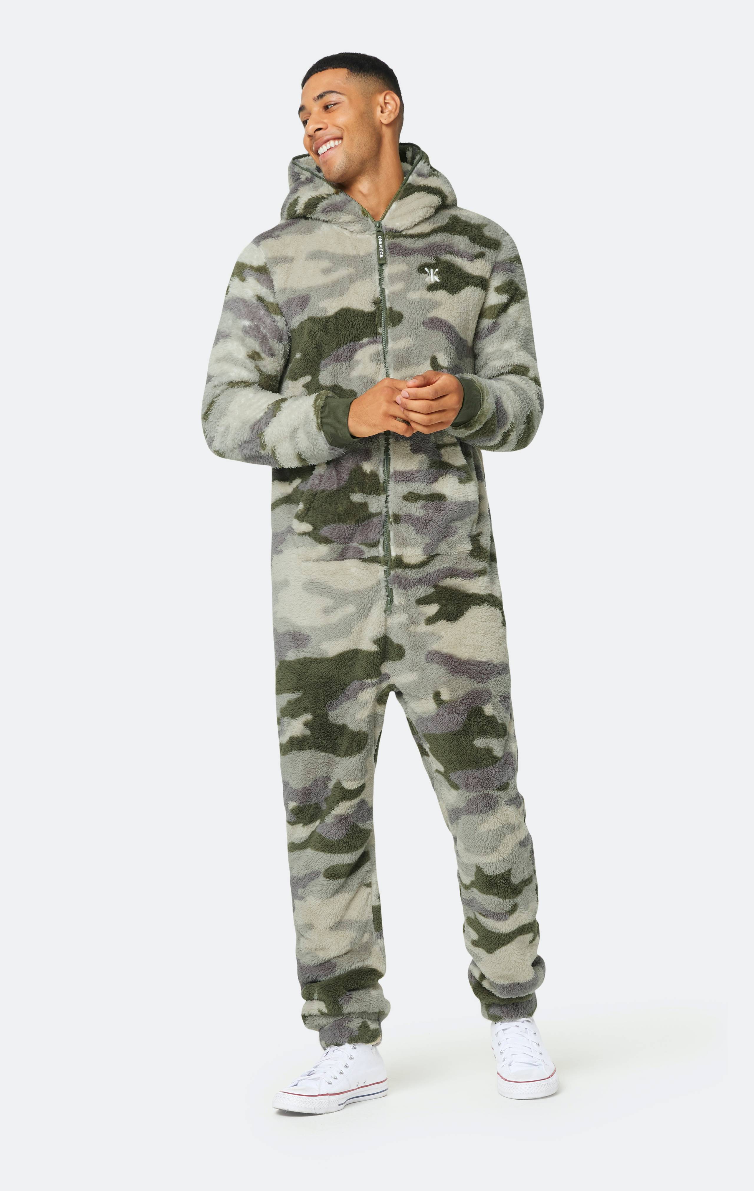 Onepiece The Puppy Jumpsuit Army Camo - 2