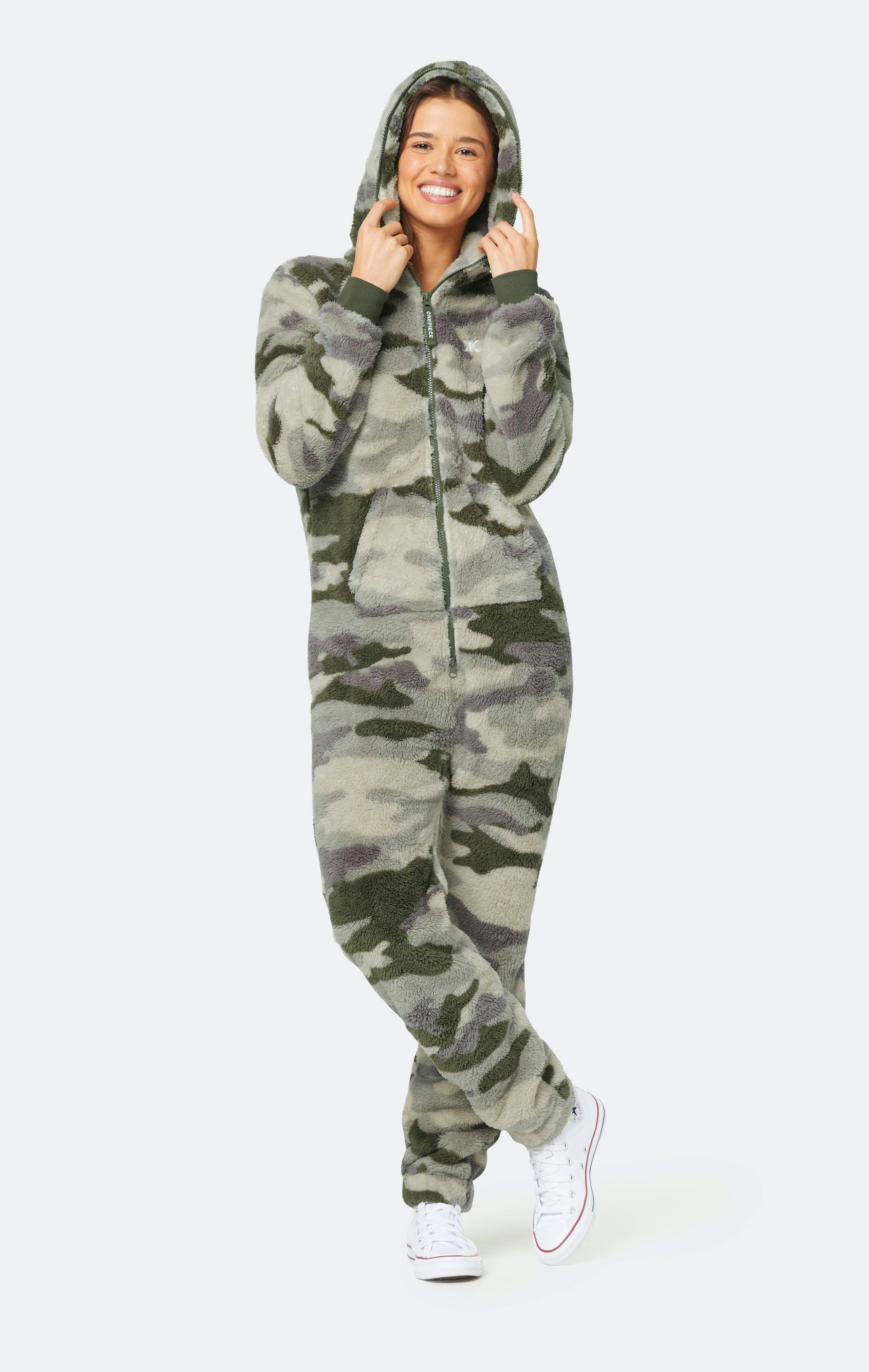 Onepiece The New Puppy Jumpsuit Army Camo - 8